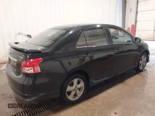 2008 Toyota Yaris with VIN JTDBT903581284634, listed as a IAAI auction lot 40553888 with 180,563 mi miles. Bid and sale history available at carsss.com. Image 4.
