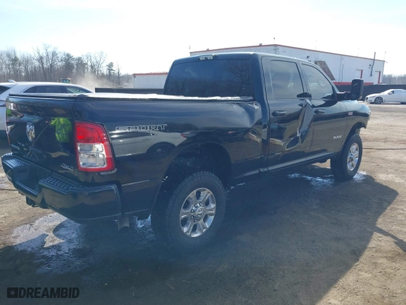 2019 Ram 2500 Big Horn with VIN 3C6UR5DJ7KG698782, listed as a IAAI auction lot 41661621 with 58,064 mi miles. Bid and sale history available at carsss.com. Image 4.