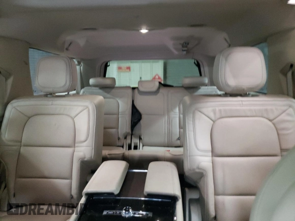 2018 Lincoln Navigator Reserve with VIN 5LMJJ3LT4JEL05314, listed as a Copart auction lot 47686825 with 70,679 mi miles and Salvage title. Bid and sale history available at DreamBid. Image 10.