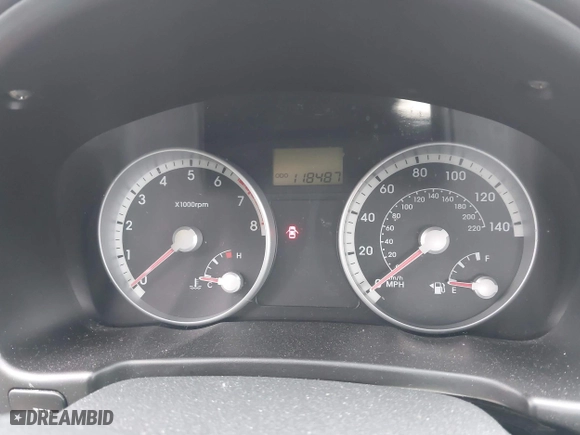 2008 Hyundai Accent SE with VIN KMHCN36C58U070319, listed as a IAAI auction lot 42010544 with 118,487 mi miles. Bid and sale history available at carsss.com. Image 7.