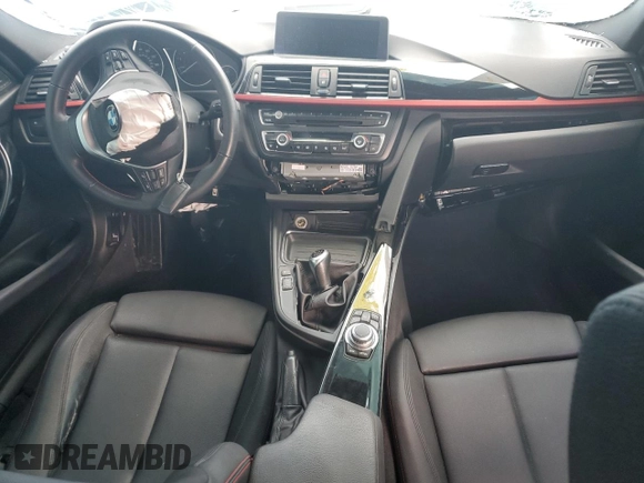 2013 BMW 3 Series 335i z VIN WBA3A9G53DNN73254, wystawiony jako Copart lot #42039625 z przebiegiem Nie podano mil oraz Szkoda całkowita • Salvage title. Historia ofert i sprzedaży dostępna na DreamBid. Obrazek 8.