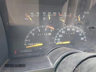 1994 GMC Sierra 1500 with VIN 2GDEK19K2R1549660, listed as a IAAI auction lot 41615642 with 207,399 mi miles and . Bid and sale history available at DreamBid. Image 7.