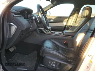 2018 Land Rover Range Rover Velar R-Dynamic HSE with VIN SALYM2RV7JA753014, listed as a Copart auction lot 41830255 with 33,339 mi miles and Salvage Title. Bid and sale history available at carsss.com. Image 7.
