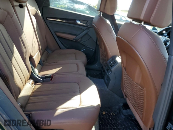 2020 Audi Q5 Premium with VIN WA1ANAFY4L2089986, listed as a Copart auction lot 60577382 with 30,040 mi miles. Bid and sale history available at carsss.com. Image 6.