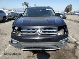 2019 Volkswagen Atlas SE with VIN 1V2DR2CA5KC537910, listed as a Copart auction lot 57333145 with 181,102 mi miles and Salvage title. Bid and sale history available at DreamBid. Image 5.