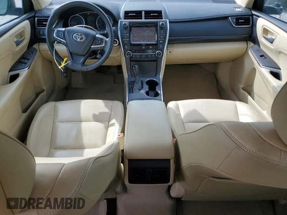 2017 Toyota Camry XLE z VIN 4T1BF1FK7HU616848, wystawiony jako Copart lot #57220335 z przebiegiem 96 762 mil mil oraz Szkoda całkowita • Salvage title. Historia ofert i sprzedaży dostępna na DreamBid. Obrazek 8.