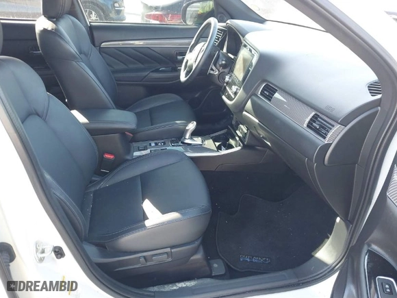 2022 Mitsubishi Outlander PHEV SEL with VIN JA4J2VA76NZ047604, listed as a IAAI auction lot 41780400 with 27,446 mi miles. Bid and sale history available at carsss.com. Image 5.