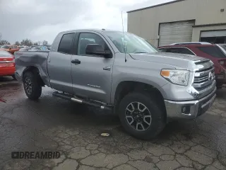 2017 Toyota Tundra SR z VIN 5TFUY5F18HX597005, wystawiony jako Copart lot #43058665 z przebiegiem 58 090 mil mil oraz Szkoda całkowita • Salvage title. Historia ofert i sprzedaży dostępna na DreamBid. Obrazek 4.