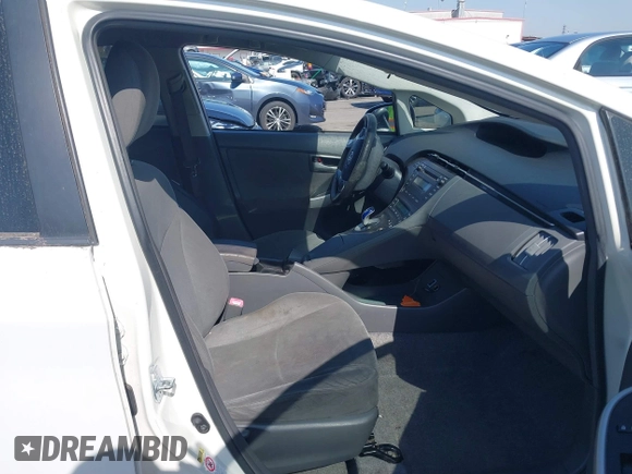 2010 Toyota Prius II with VIN JTDKN3DUXA0131219, listed as a IAAI auction lot 41635015 with Not Provided miles. Bid and sale history available at carsss.com. Image 5.