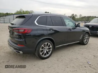 2021 BMW X5 xDrive40i with VIN 5UXCR6C08M9D83268, listed as a Copart auction lot 51781335 with 97,885 mi miles and Salvage title. Bid and sale history available at DreamBid. Image 3.
