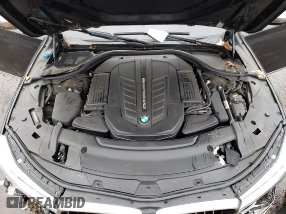 2018 BMW 7 Series M760i xDrive with VIN WBA7H6C58JG614544, listed as a Copart auction lot 70382702 with 0 mi miles. Bid and sale history available at carsss.com. Image 12.