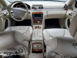 2006 Mercedes-Benz S 500 z VIN WDBNG75J16A479767, wystawiony jako Copart lot #85027454 z przebiegiem 170 381 mil mil oraz Czysty tytuł • Clean title. Historia ofert i sprzedaży dostępna na DreamBid. Obrazek 8.
