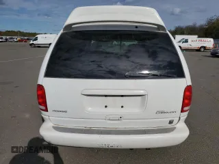 2000 Dodge Caravan SE with VIN 1B4GP44L8YB797844, listed as a Copart auction lot 72460724 with 184,841 mi miles and Salvage Title. Bid and sale history available at carsss.com. Image 6.