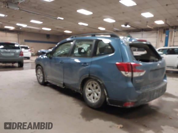 2019 Subaru Forester with VIN JF2SKACC6KH443080, listed as a IAAI auction lot 41435646 with 97,807 mi miles. Bid and sale history available at carsss.com. Image 3.