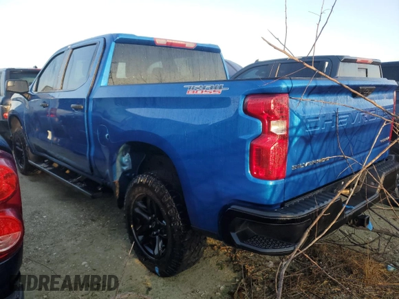 2022 Chevrolet Silverado 1500 Custom Trail Boss with VIN 3GCPDCEK3NG686729, listed as a Copart auction lot 75163044 with 32,415 mi miles and Non Repairable. Bid and sale history available at carsss.com. Image 2.