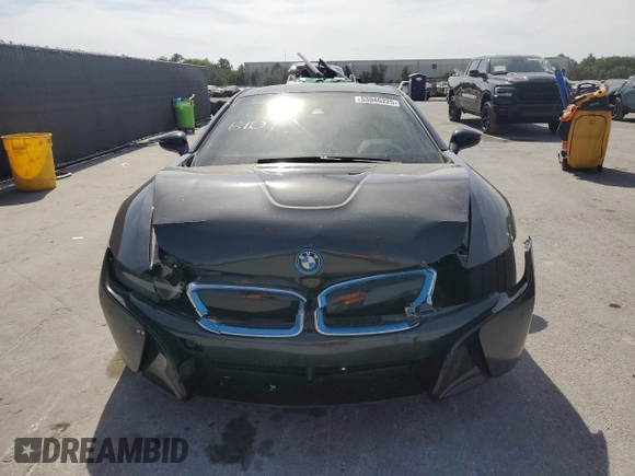 2016 BMW i8 z VIN WBY2Z2C58GV675009, wystawiony jako Copart lot #53946225 z przebiegiem 111 051 mil mil oraz Szkody całkowita. Historia ofert i sprzedaży dostępna na DreamBid. Obrazek 5.