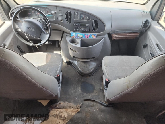 1998 Ford Econoline Cargo z VIN 1FTPS2427WHA66541, wystawiony jako Copart lot #53406815 z przebiegiem 190 680 mil mil oraz Czysty tytuł • Clean title. Historia ofert i sprzedaży dostępna na DreamBid. Obrazek 8.