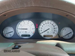 2000 Chrysler 300M M z VIN 2C3HE66G2YH244336, wystawiony jako IAAI lot #42139729 z przebiegiem 264 895 mil mil oraz . Historia ofert i sprzedaży dostępna na DreamBid. Obrazek 7.