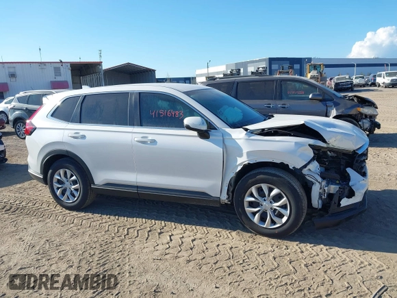 2025 Honda CR-V LX with VIN 5J6RS3H24SL003407, listed as a IAAI auction lot 41540878 with 3,831 mi miles and . Bid and sale history available at DreamBid. Image 13.