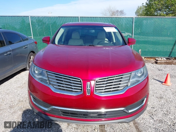 2018 Lincoln MKX Premiere z VIN 2LMPJ6JR9JBL49816, wystawiony jako IAAI lot #41963904 z przebiegiem 62 429 mil mil oraz . Historia ofert i sprzedaży dostępna na DreamBid. Obrazek 6.