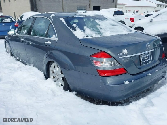 2008 Mercedes-Benz S-Class 5.5L V8 with VIN WDDNG86X78A223927, listed as a IAAI auction lot 41585625 with NaN miles. Bid and sale history available at carsss.com. Image 3.