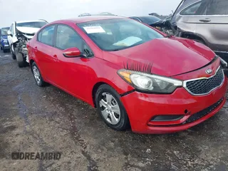 2015 Kia Forte LX with VIN KNAFX4A67F5381306, listed as a IAAI auction lot 41509081 with 175,383 mi miles and . Bid and sale history available at carsss.com. Image 1.