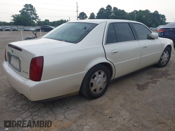 2002 Cadillac DeVille z VIN 1G6KD54Y92U130111, wystawiony jako IAAI lot #42439252 z przebiegiem 194 669 mil mil oraz . Historia ofert i sprzedaży dostępna na DreamBid. Obrazek 4.