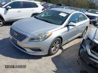 2015 Hyundai Sonata SE z VIN 5NPE24AFXFH167360, wystawiony jako IAAI lot #41959945 z przebiegiem 182 524 mil mil oraz . Historia ofert i sprzedaży dostępna na DreamBid. Obrazek 2.
