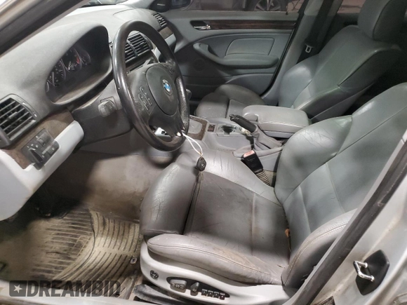 2001 BMW 3 Series 330i with VIN WBAAV53441JR80116, listed as a Copart auction lot 43047255 with 167,625 mi miles and Salvage Title. Bid and sale history available at carsss.com. Image 7.