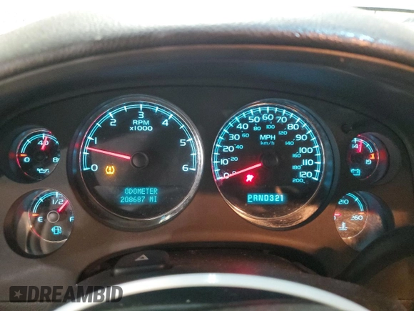 2007 Chevrolet Suburban LTZ with VIN 1GNFK163X7J231365, listed as a Copart auction lot 60885135 with 208,687 mi miles and Salvage title. Bid and sale history available at DreamBid. Image 9.