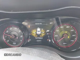2019 Dodge Charger SXT with VIN 2C3CDXBG6KH670806, listed as a IAAI auction lot 42051415 with 112,144 mi miles and . Bid and sale history available at DreamBid. Image 7.