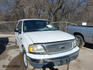 1999 Ford Expedition XLT with VIN 1FMRU1763XLA78174, listed as a IAAI auction lot 41222153 with 1 mi miles. Bid and sale history available at carsss.com. Image 1.