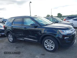 2018 Ford Explorer XLT z VIN 1FM5K8D85JGC21810, wystawiony jako IAAI lot #42269512 z przebiegiem 68 533 mil mil oraz . Historia ofert i sprzedaży dostępna na DreamBid. Obrazek 6.