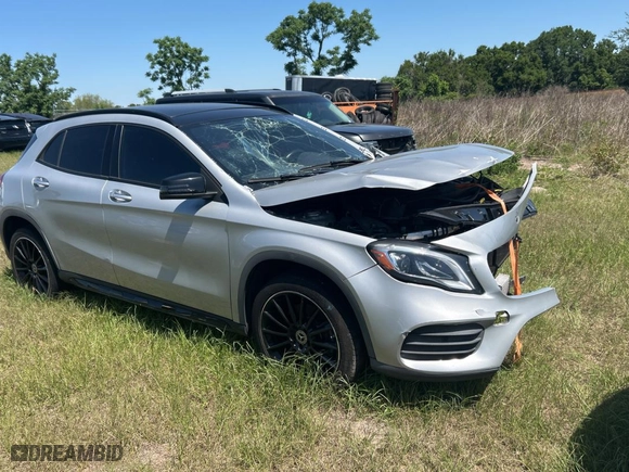 2018 Mercedes-Benz GLA with VIN WDCTG4EB9JJ483844, listed as a Copart auction lot 53728305 with 85,983 mi miles and Clean Title. Bid and sale history available at carsss.com. Image 1.