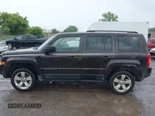 2014 Jeep Patriot Latitude с VIN 1C4NJRFB7ED626337, выставлен на аукционе IAAI как лот 42622214 с пробегом 166 620 миль миль и . История ставок и продаж доступна на DreamBid. Изображение 14.
