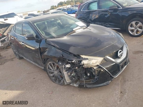 2017 Nissan Maxima Platinum with VIN 1N4AA6AP5HC390920, listed as a IAAI auction lot 41068969 with NaN miles. Bid and sale history available at carsss.com. Image 1.