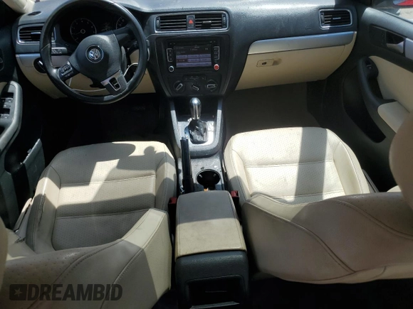 2013 Volkswagen Jetta SE с VIN 3VWDP7AJXDM407787, выставлен на аукционе Copart как лот 54129095 с пробегом 113 796 миль миль и Списание • Salvage title. История ставок и продаж доступна на DreamBid. Изображение 8.