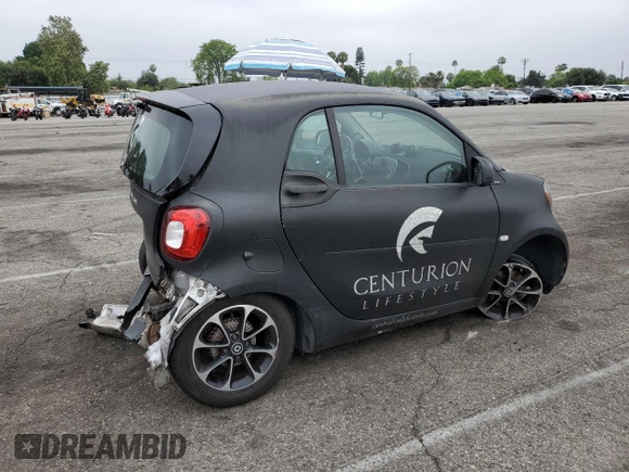 2016 Smart fortwo Passion with VIN WMEFJ5DA1GK062837, listed as a Copart auction lot 59629665 with 58,836 mi miles and Salvage title. Bid and sale history available at DreamBid. Image 3.