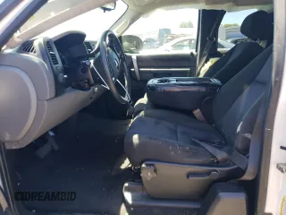 2010 GMC Sierra 1500 with VIN 1GTSCUEA2AZ146485, listed as a Copart auction lot 67342624 with 370,630 mi miles and Salvage Title. Bid and sale history available at DreamBid. Image 7.