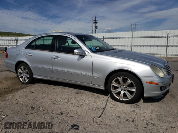 2009 Mercedes-Benz E 350 Luxury z VIN WDBUF87X09B423727, wystawiony jako Copart lot #53759525 z przebiegiem 161 555 mil mil oraz Czysty tytuł • Clean title. Historia ofert i sprzedaży dostępna na DreamBid. Obrazek 4.