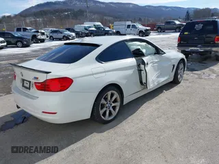 2015 BMW 4 Series 428i xDrive z VIN WBA3N5C52FK198674, wystawiony jako IAAI lot #41600235 z przebiegiem 62 442 mil mil oraz . Historia ofert i sprzedaży dostępna na DreamBid. Obrazek 4.