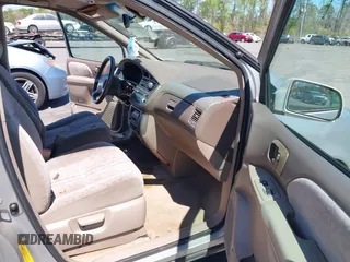 2001 Toyota Sienna LE with VIN 4T3ZF13CX1U372072, listed as a IAAI auction lot 41889291 with 228,959 mi miles. Bid and sale history available at carsss.com. Image 5.
