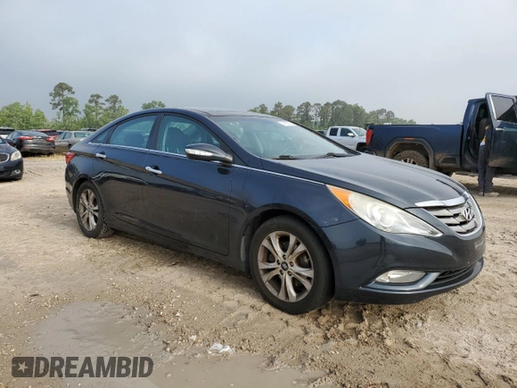 2013 Hyundai Sonata Limited with VIN 5NPEC4AC8DH545112, listed as a Copart auction lot 54105875 with 200,491 mi miles and Clean Title. Bid and sale history available at carsss.com. Image 4.