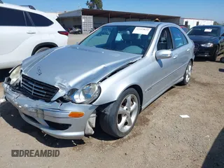 2007 Mercedes-Benz C 230 Sport с VIN WDBRF52H97A936689, выставлен на аукционе IAAI как лот 42519824 с пробегом 200 866 миль миль и . История ставок и продаж доступна на DreamBid. Изображение 2.