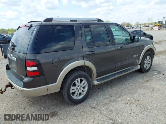 2006 Ford Explorer Eddie Bauer с VIN 1FMEU74EX6UA04305, выставлен на аукционе IAAI как лот 42122372 с пробегом 174 606 миль миль и . История ставок и продаж доступна на DreamBid. Изображение 4.