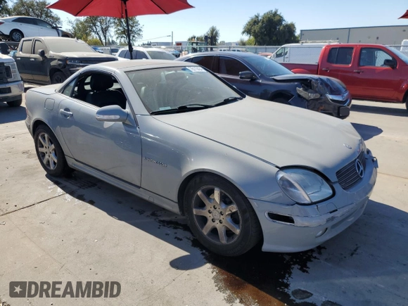 2001 Mercedes-Benz SLK 230 Kompressor with VIN WDBKK49F61F187940, listed as a Copart auction lot 76110434 with 95,053 mi miles and Clean Title. Bid and sale history available at DreamBid. Image 5.