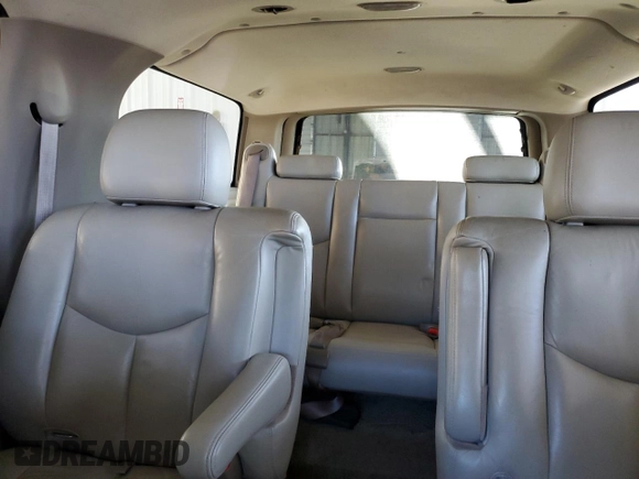 2003 Chevrolet Suburban LT with VIN 3GNFK16Z33G218425, listed as a Copart auction lot 81138144 with 246,985 mi miles and Salvage title. Bid and sale history available at DreamBid. Image 10.