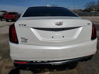 2017 Cadillac CT6 AWD z VIN 1G6KB5RS3HU205601, wystawiony jako Copart lot #46272525 z przebiegiem 21 853 mil mil oraz Szkoda całkowita • Salvage title. Historia ofert i sprzedaży dostępna na DreamBid. Obrazek 6.