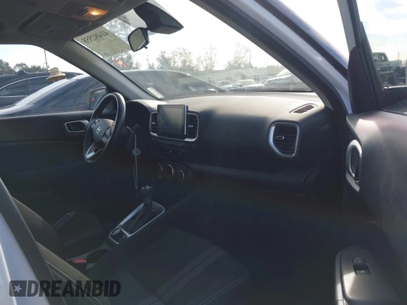 2021 Hyundai Venue SEL with VIN KMHRC8A3XMU064482, listed as a IAAI auction lot 41482558 with 17,205 mi miles and . Bid and sale history available at DreamBid. Image 5.