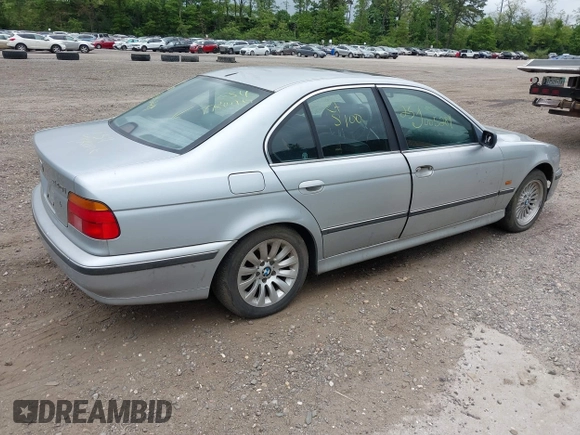 1998 BMW 5 Series 540i with VIN WBADE632XWBW61886, listed as a IAAI auction lot 42328558 with Not provided miles and . Bid and sale history available at DreamBid. Image 4.